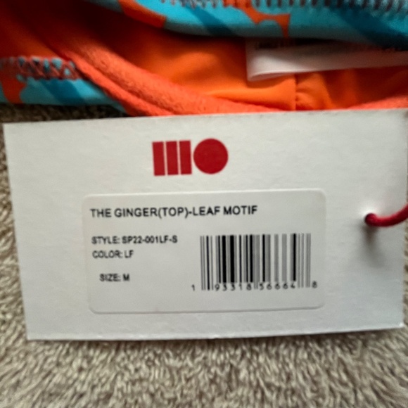 Ginger Bikini Top in Leaf Motif - Picture 4 of 4